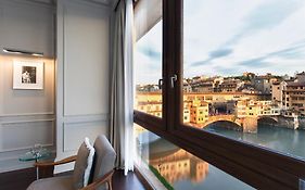 Portrait Firenze - Lungarno Collection